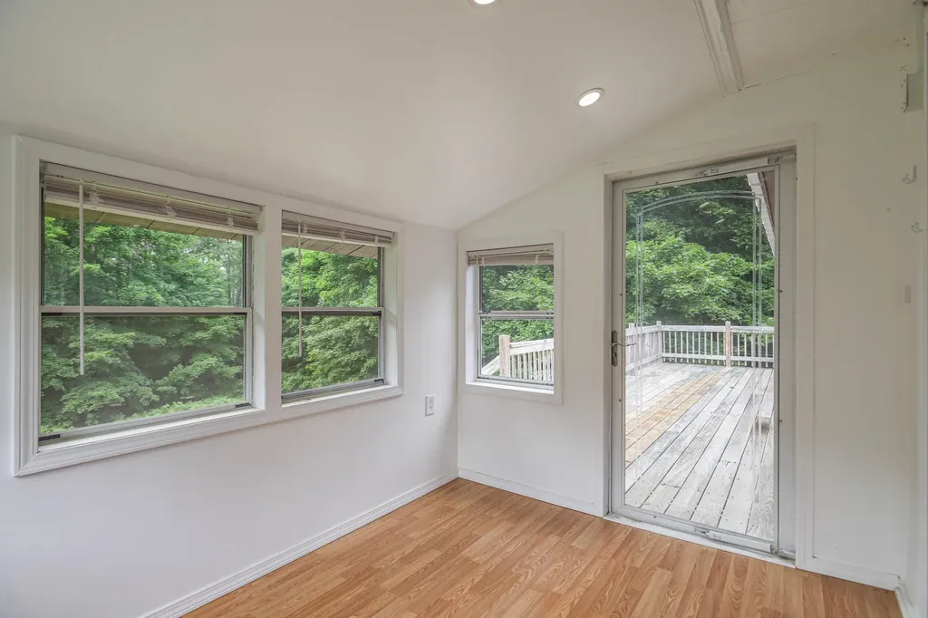 62 Yarmouth Road Gray ME 04039