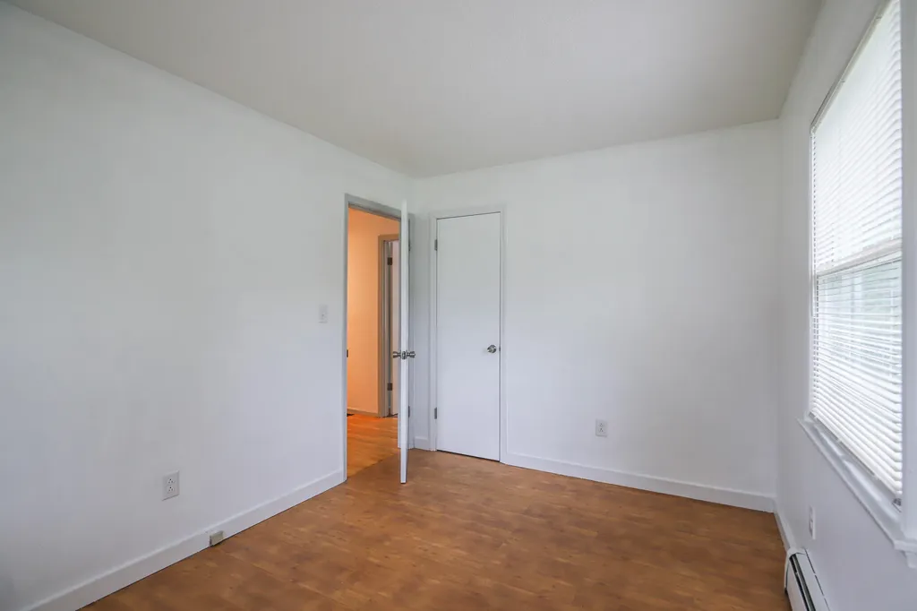 62 Yarmouth Road Gray ME 04039