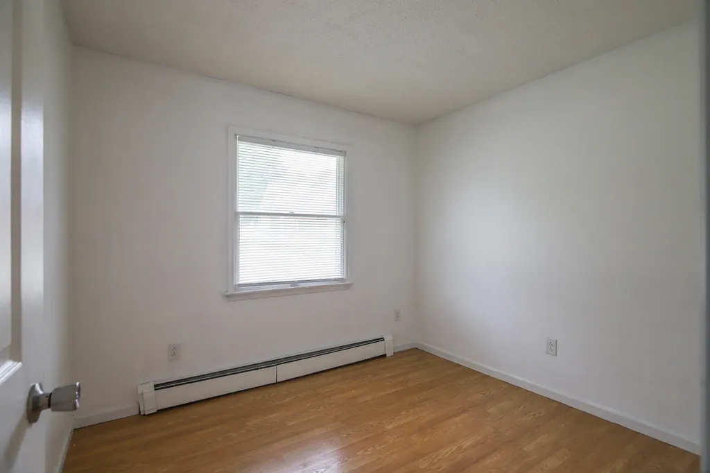 62 Yarmouth Road Gray ME 04039