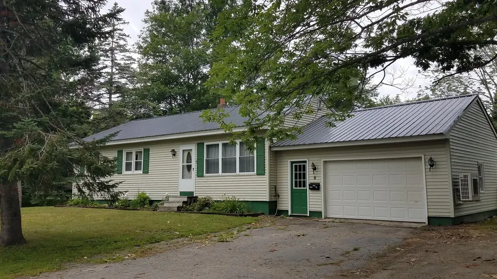 7 Harry Street Winslow ME 04901