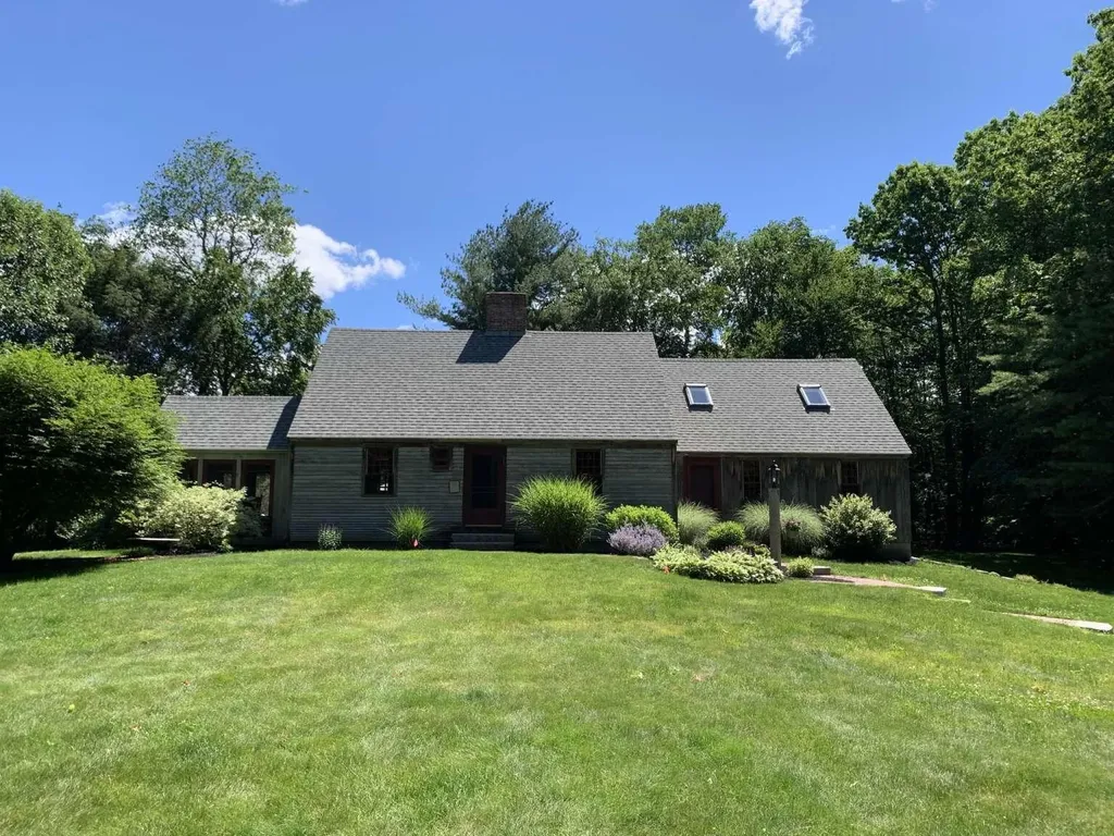 11 Pinecrest Drive Eliot ME 03903