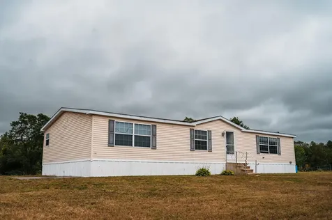 24 Sandy Lane Poland ME 04274
