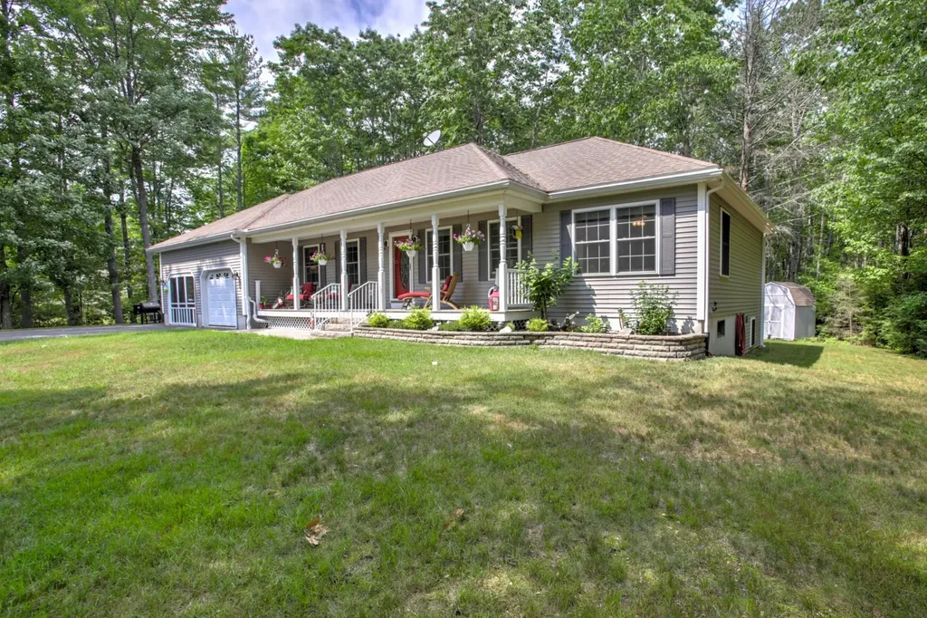 25 Jennifer Way Gorham ME 04038