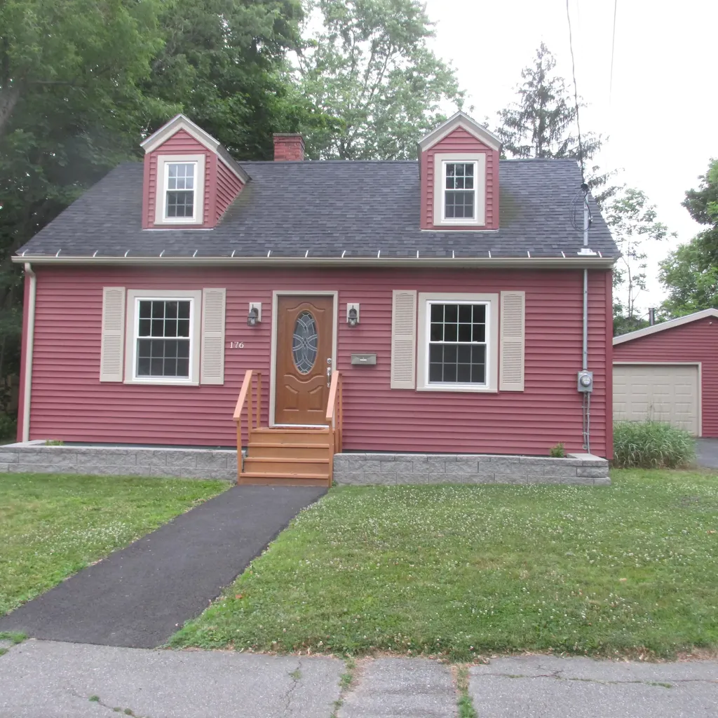 176 Fern Street Bangor ME 04401