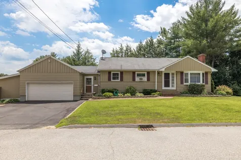 21 Beech Street Auburn ME 04210
