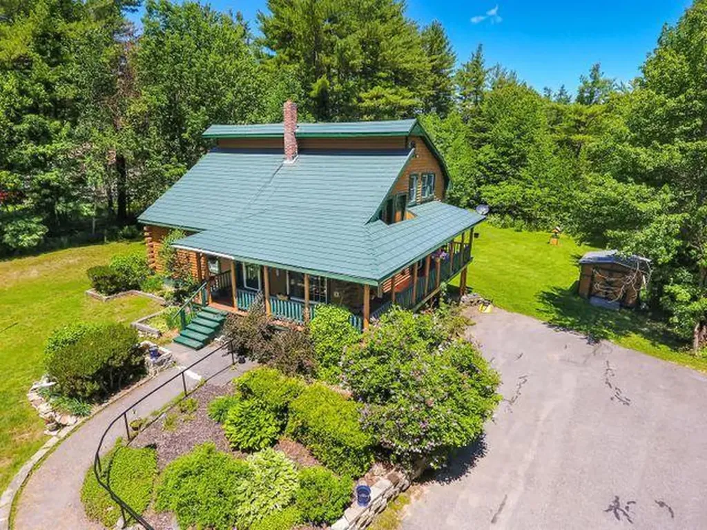 17 Hebert Lane Fairfield ME 04937