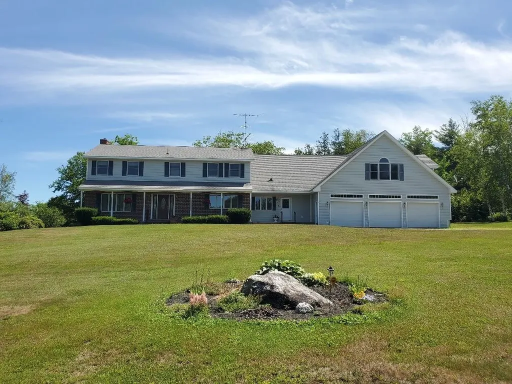 16 Village View Jay ME 04239