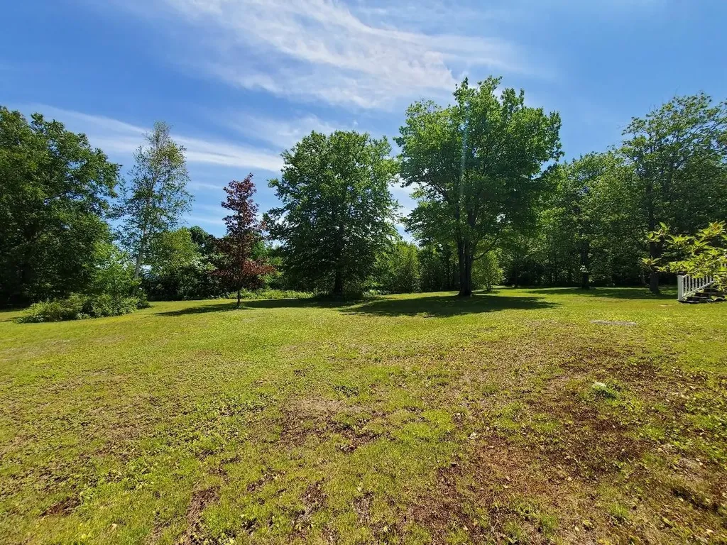 16 Village View Jay ME 04239