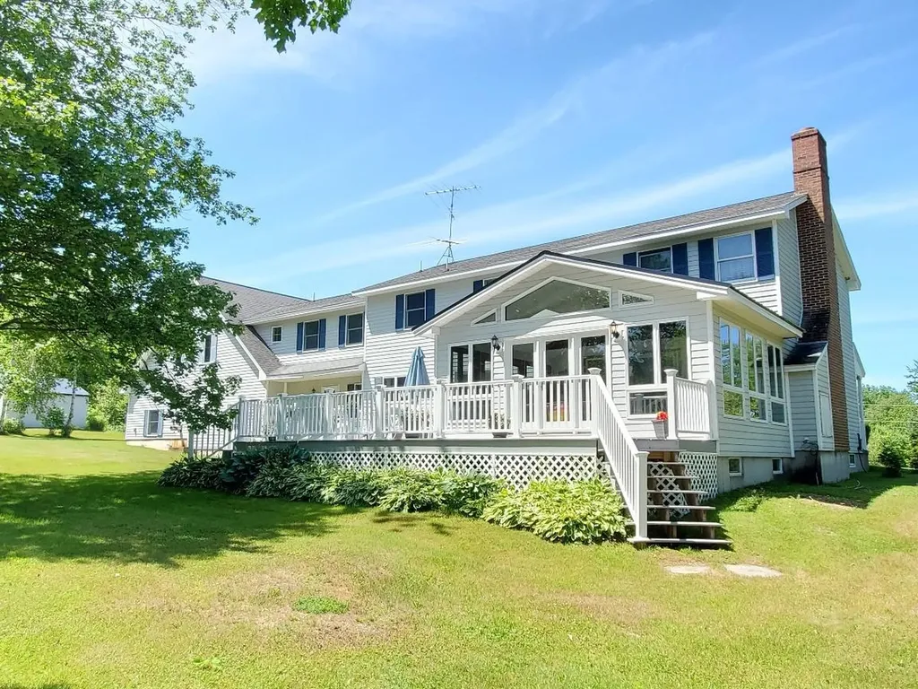 16 Village View Jay ME 04239