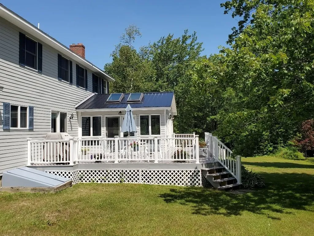 16 Village View Jay ME 04239