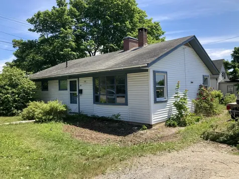 41 Knott Street Rockland ME 04841