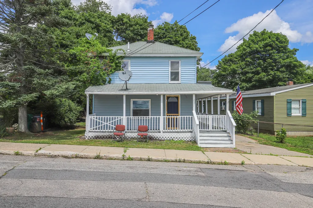 17 Montreal Street Sanford ME 04073
