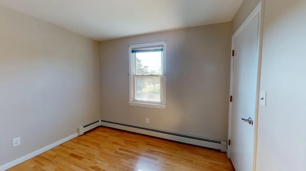 24 Robinson Gardens Lewiston ME 04240