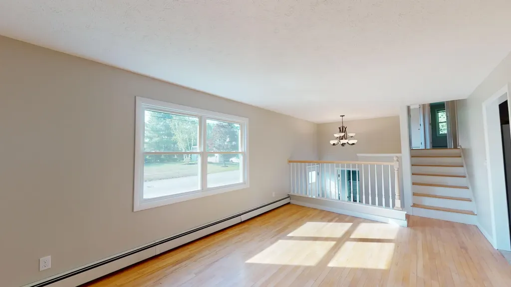 24 Robinson Gardens Lewiston ME 04240