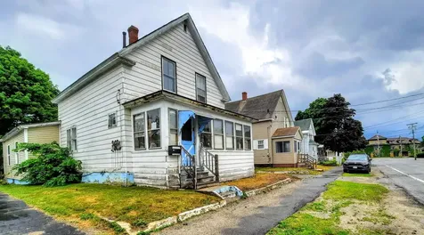 29 Katahdin Avenue Millinocket ME 04462