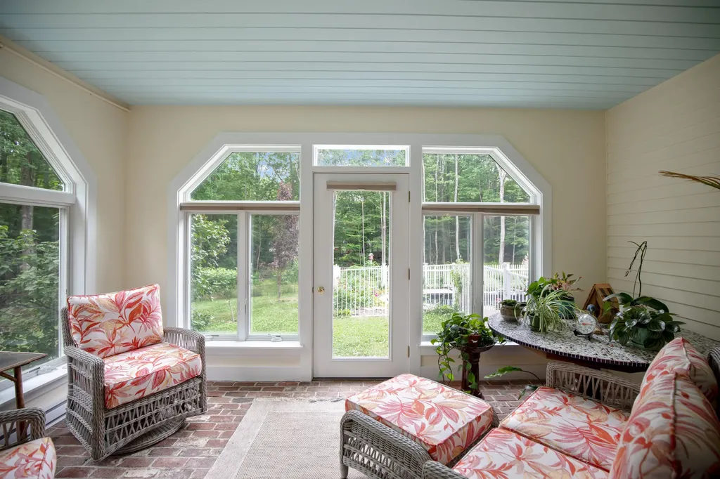 2 Flintlock Lane Falmouth ME 04105