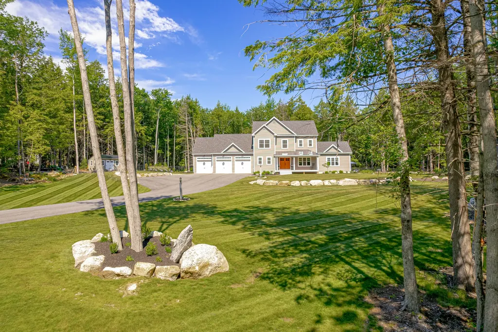 23 Amber Way North Yarmouth ME 04097