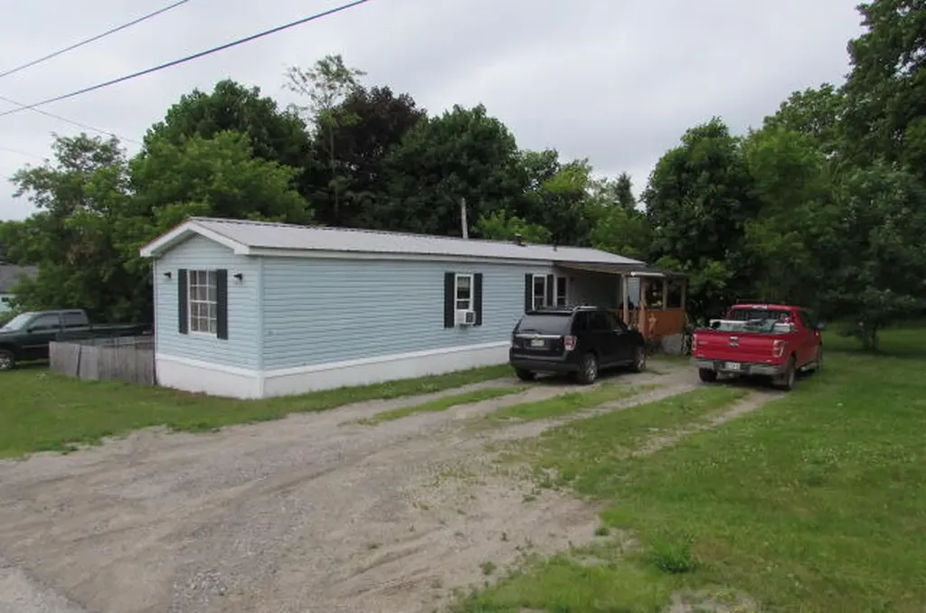 7 Fox Farm Road Lincoln ME 04457