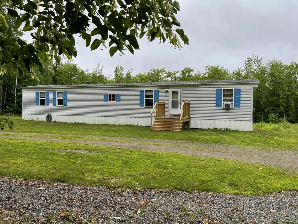 140 Dyer Road Carmel ME 04419