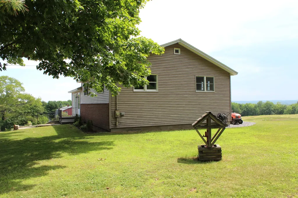 773 West River Road Augusta ME 04330