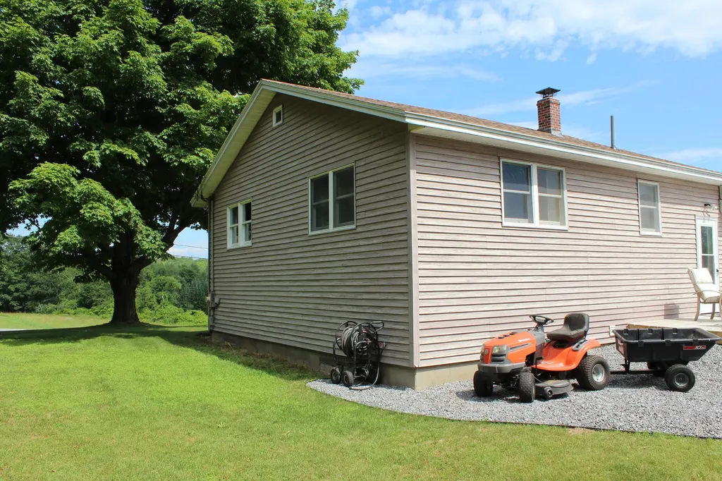 773 West River Road Augusta ME 04330