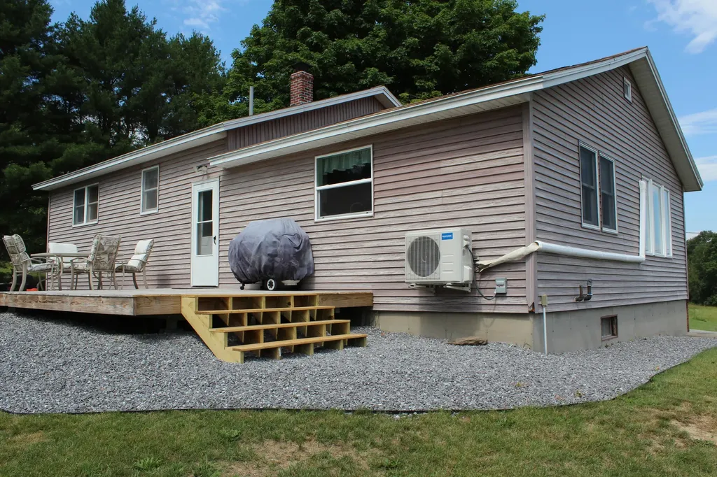 773 West River Road Augusta ME 04330