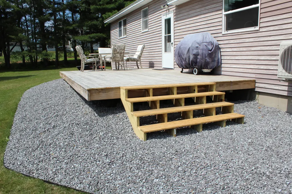 773 West River Road Augusta ME 04330