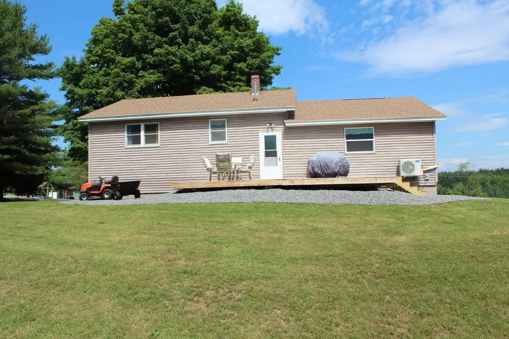 773 West River Road Augusta ME 04330