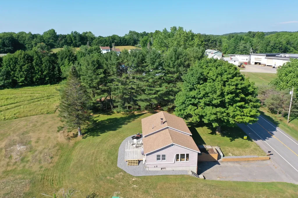 773 West River Road Augusta ME 04330