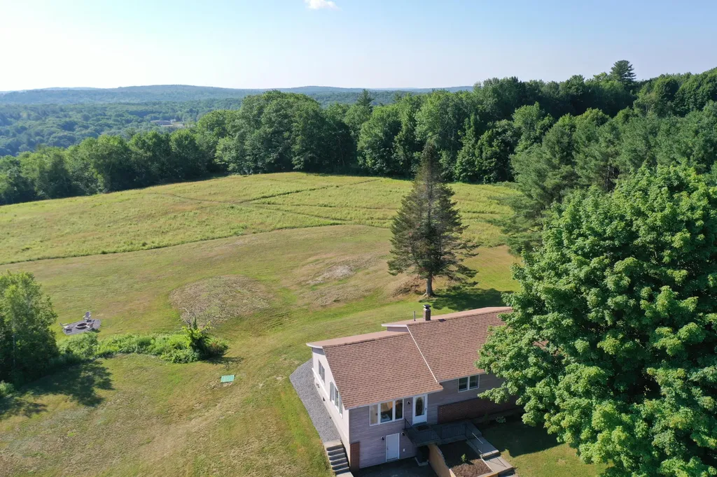 773 West River Road Augusta ME 04330