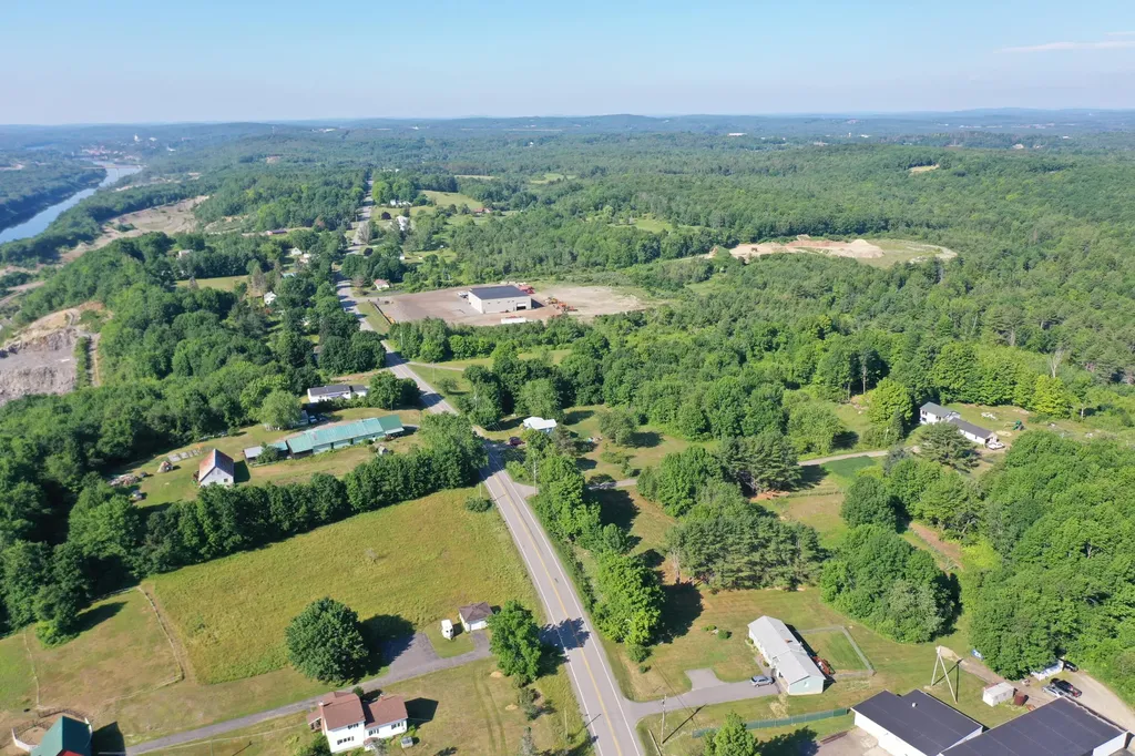 773 West River Road Augusta ME 04330