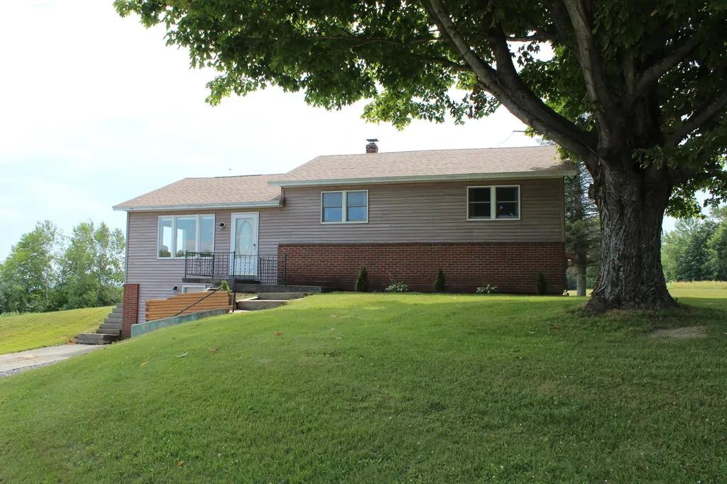 773 West River Road Augusta ME 04330