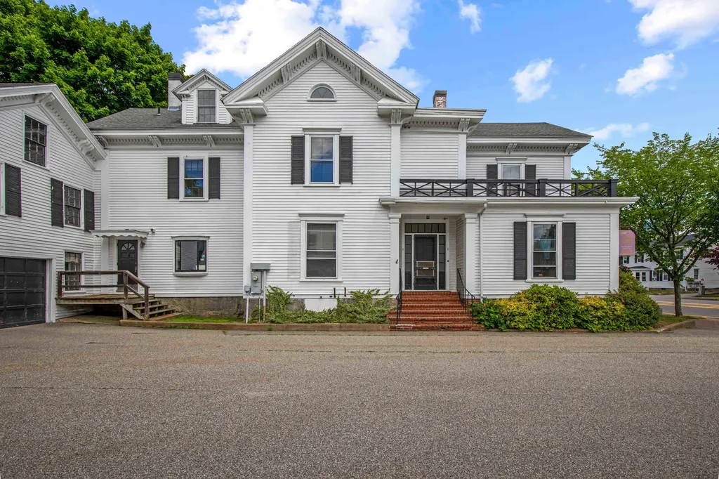 338 Main Street Saco ME 04072