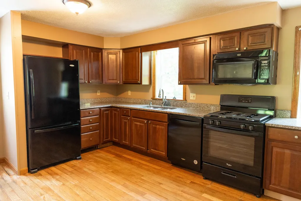 140 W Meadow Road Rockland ME 04841