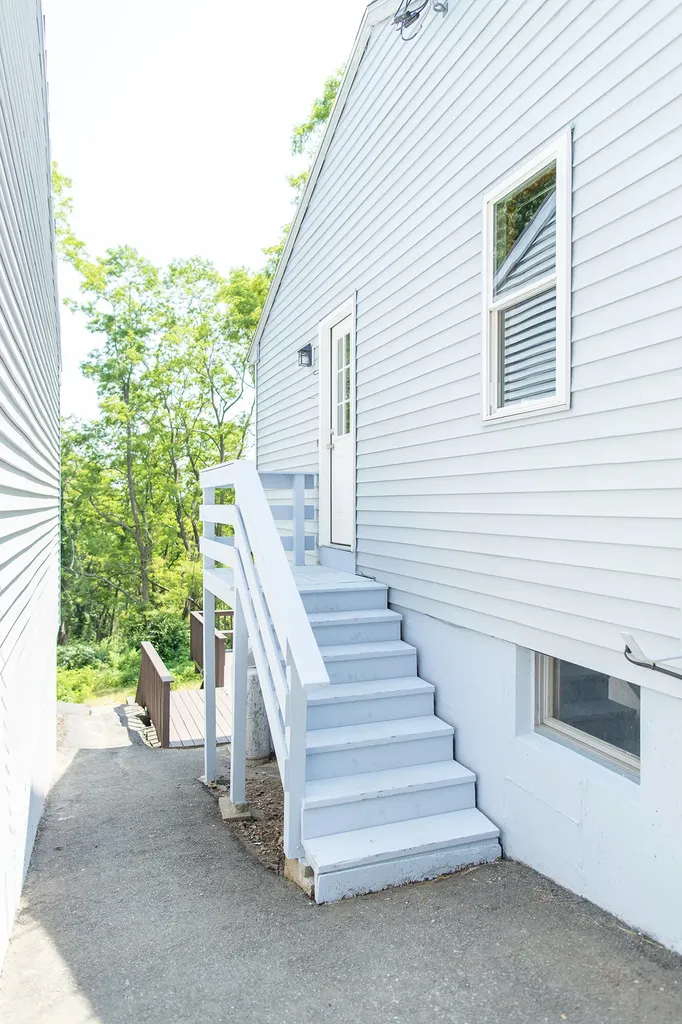 140 W Meadow Road Rockland ME 04841