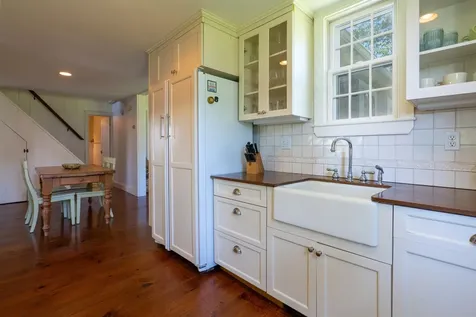 174 Perkins Street Castine ME 04421