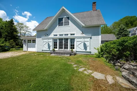 174 Perkins Street Castine ME 04421