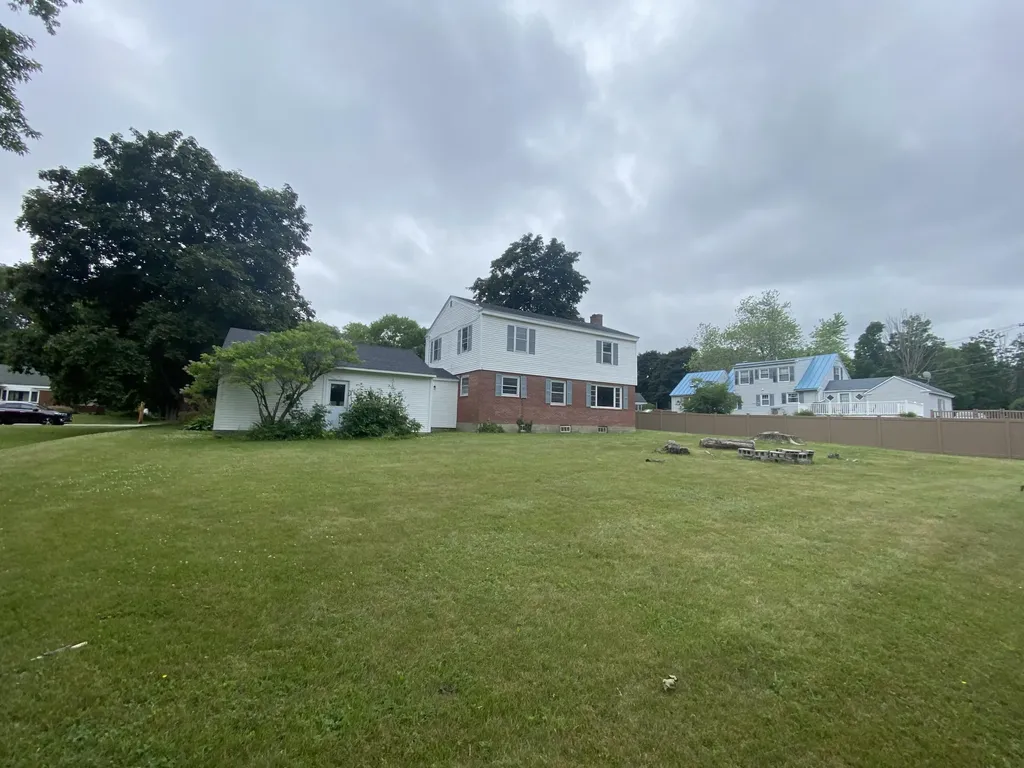 4 Oak Knoll Drive Waterville ME 04901
