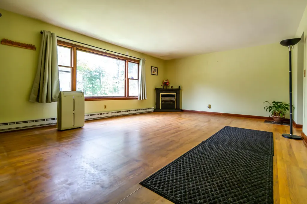 583 Augusta Road Jefferson ME 04348