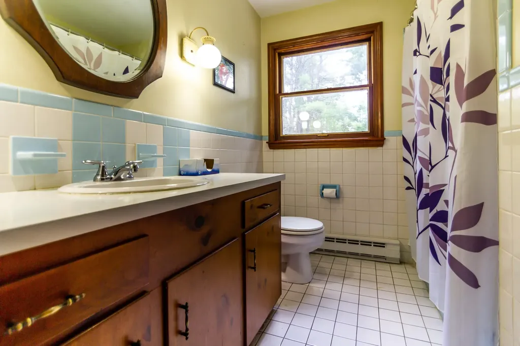 583 Augusta Road Jefferson ME 04348