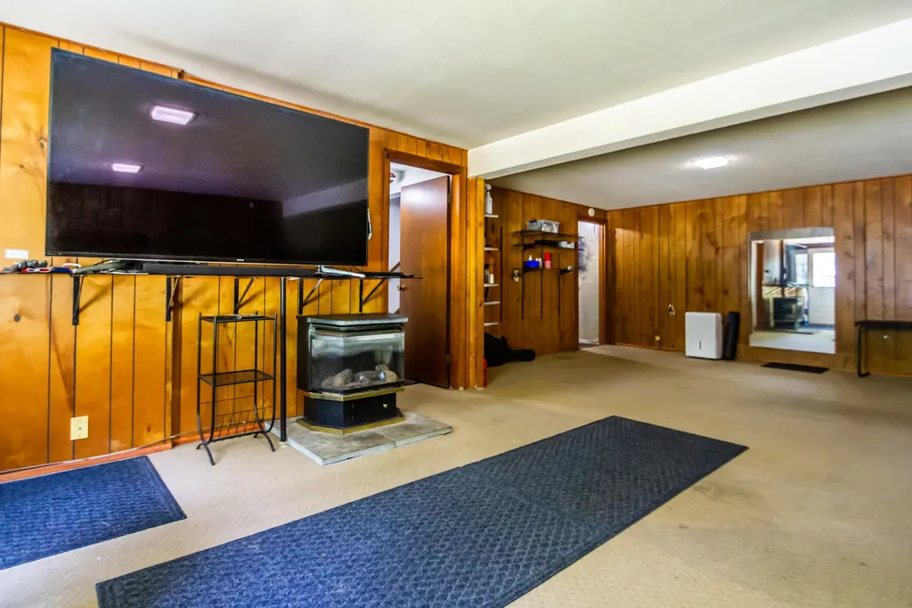 583 Augusta Road Jefferson ME 04348