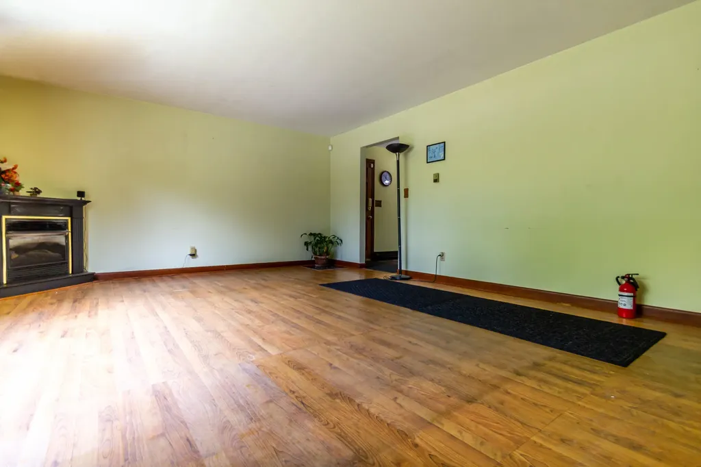583 Augusta Road Jefferson ME 04348