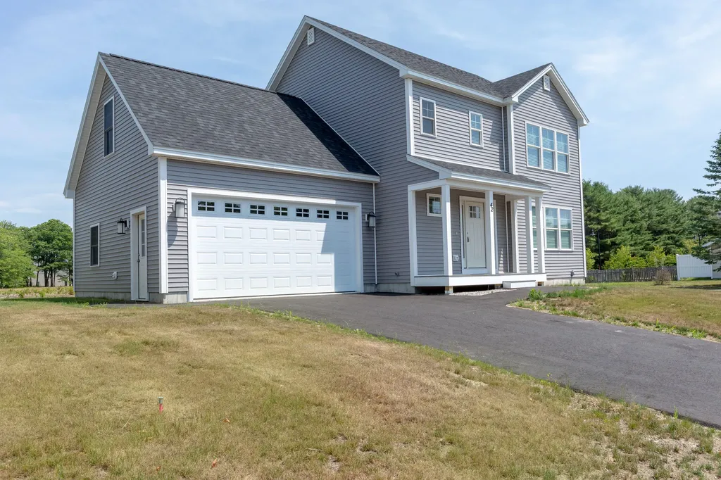 42 Forrestal Drive Brunswick ME 04011