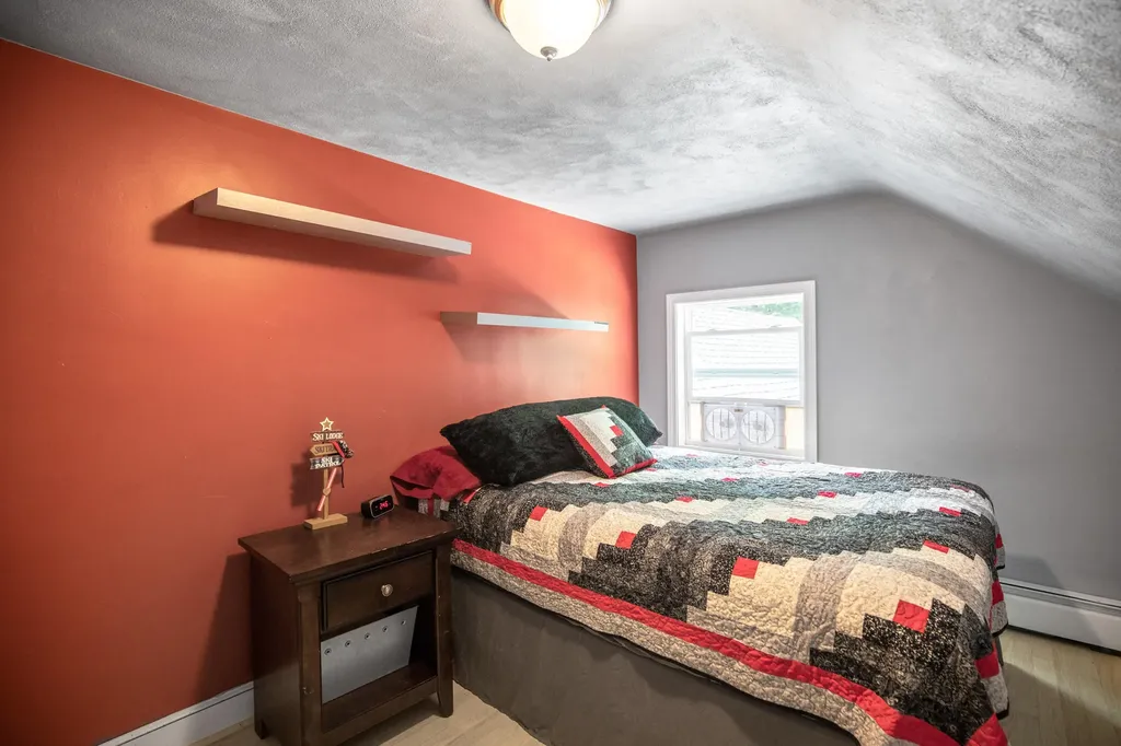 42 Pioneer Lane Standish ME 04084