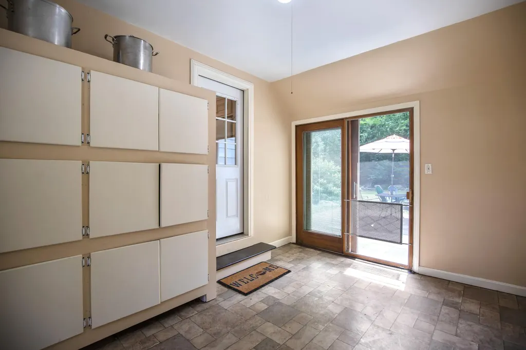 42 Pioneer Lane Standish ME 04084