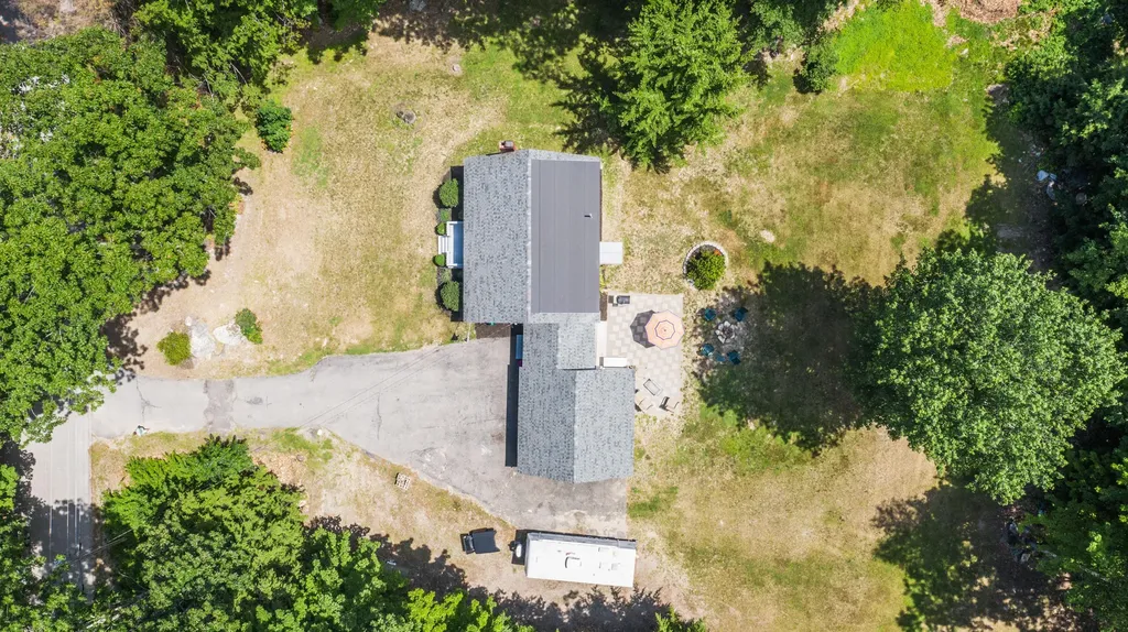 42 Pioneer Lane Standish ME 04084