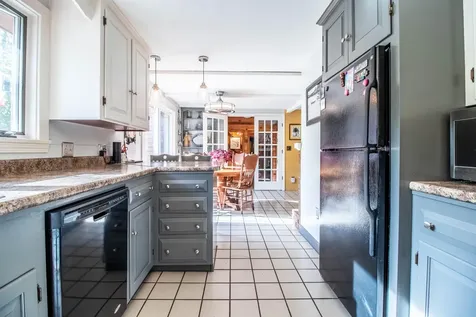 189 Gray Road Falmouth ME 04105