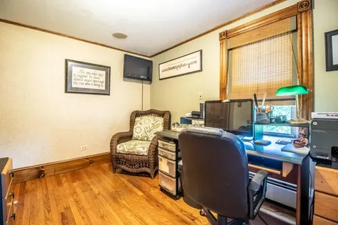 189 Gray Road Falmouth ME 04105