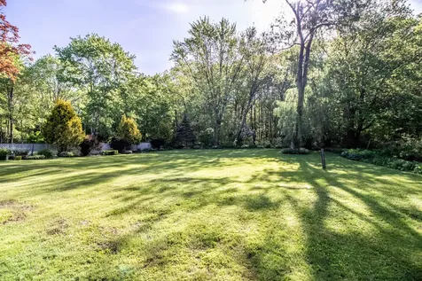 189 Gray Road Falmouth ME 04105