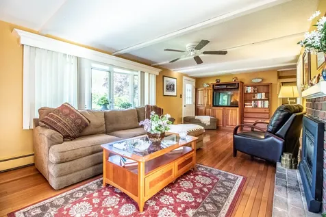 189 Gray Road Falmouth ME 04105